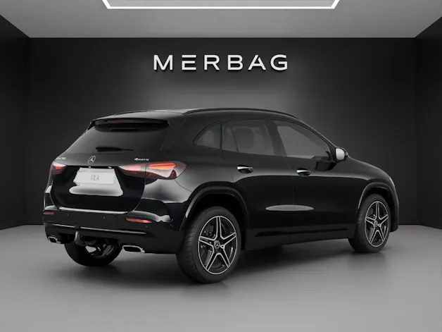 Mercedes-Benz GLA 250 4Matic 8G-DCT Swiss Star