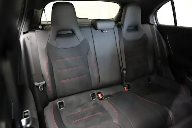 MERCEDES-BENZ A 200 7G-DCT