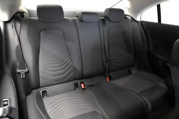 MERCEDES-BENZ CLA 180 7G-DCT