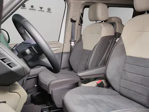 VW Multivan 2.0 TSI Life Edition DSG
