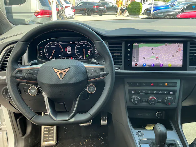 Cupra Ateca VZ 4Drive *** NUR 8'900 KM ***