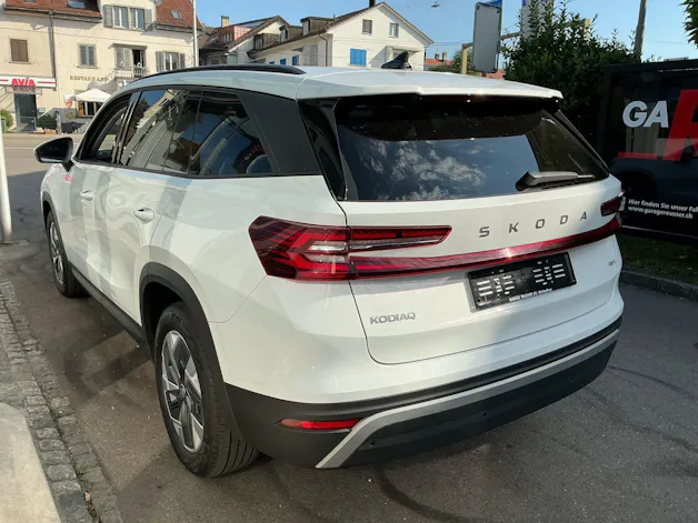 Škoda Kodiaq 2.0 TDI 193 PS 4x4 SELECTION *** 7 - SITZER & ANHÄNGEKUPPLUNG ***