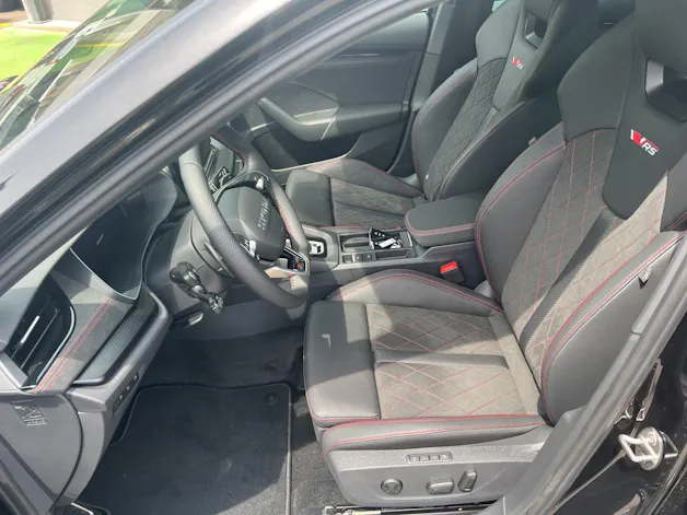 Škoda Octavia Combi 2.0 TSI DSG RS 30 Years Edition