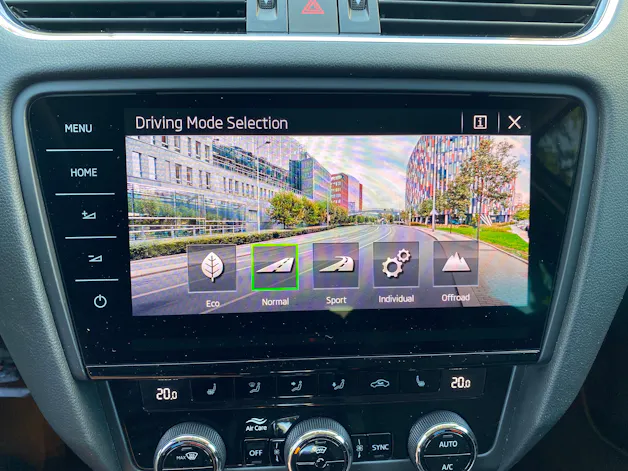 Škoda Octavia Combi 2.0 TSI Scout 4x4 DSG