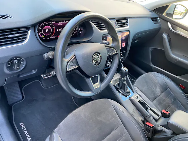 Škoda Octavia Combi 2.0 TSI Scout 4x4 DSG