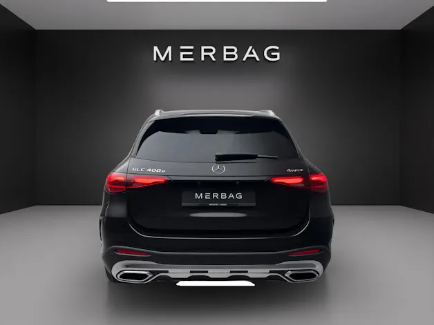 Mercedes-Benz GLC 400 e 4MATIC with EQ-STAR Hybrid