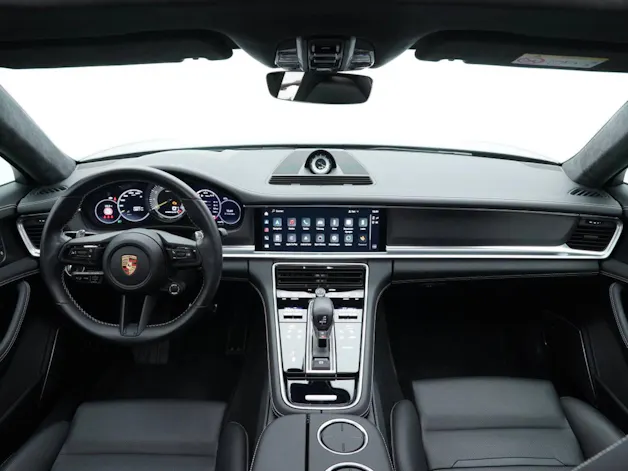 Porsche Panamera 4 E-Hybrid Platinum Edition