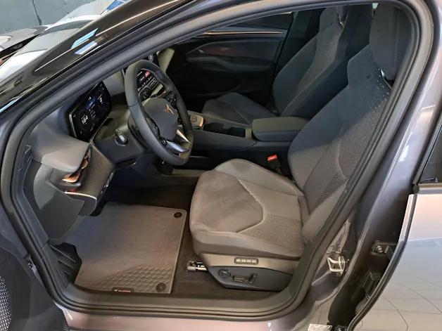 Cupra Raval 52 kWh Dynamic+