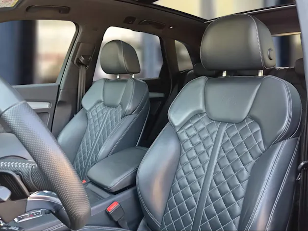 Audi Q5 2.0 TDI sport quattro S-tronic Mythosschwarz Metallic