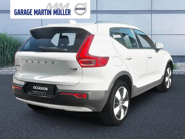 Volvo XC40 2.0 T5 Momentum AWD