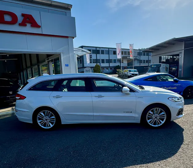 Ford Mondeo 2.0 HEV Vignale eCVT