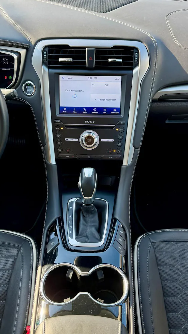 Ford Mondeo 2.0 HEV Vignale eCVT