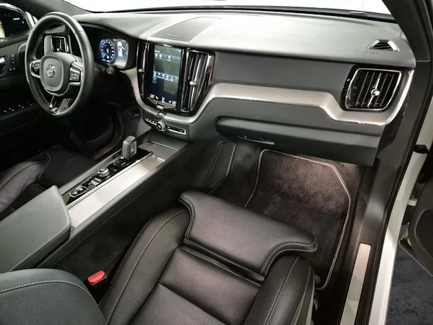 Volvo XC60 2.0 T8 TE R-Design eAWD