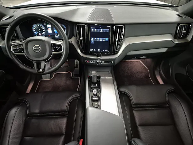 Volvo XC60 2.0 T8 TE R-Design eAWD