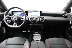Mercedes-Benz CLA 200 7G-DCT