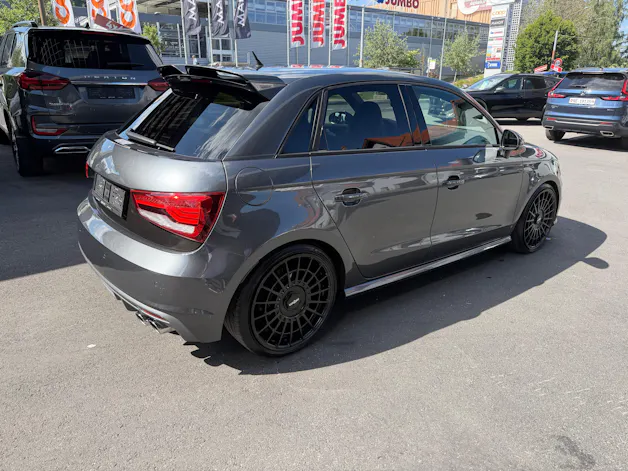 Audi S1 Sportback 2.0 TFSI Sport quattro