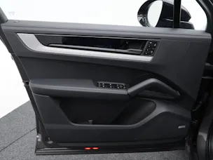 Porsche Cayenne S E-Hybrid
