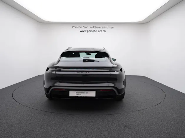 Porsche Taycan 4S Cross Turismo