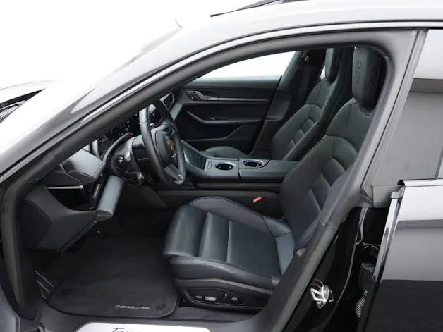 Porsche Taycan 4S Cross Turismo
