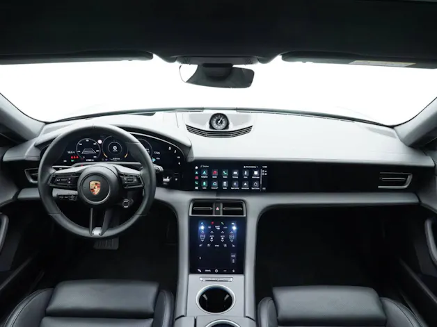 Porsche Taycan 4S Cross Turismo
