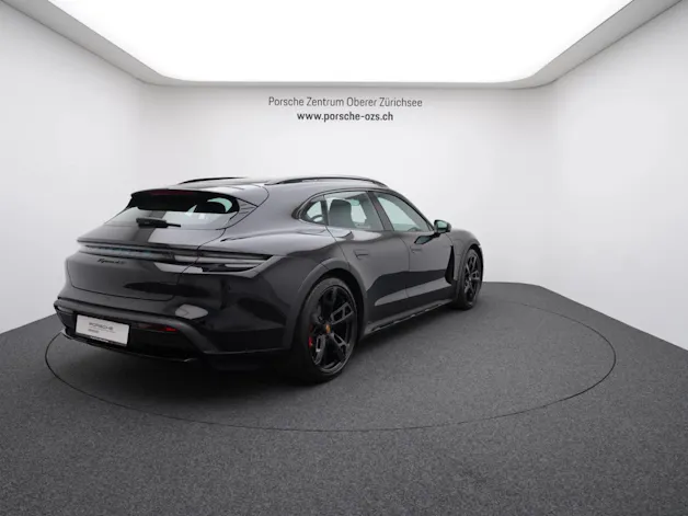 Porsche Taycan 4S Cross Turismo