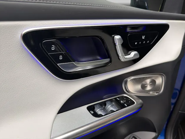 Mercedes-Benz GLC 400 e 4MATIC with EQ-Star Hybrid