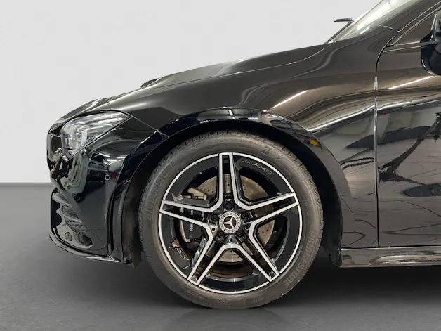 Mercedes-Benz CLA 200 AMG Line Shooting Brake