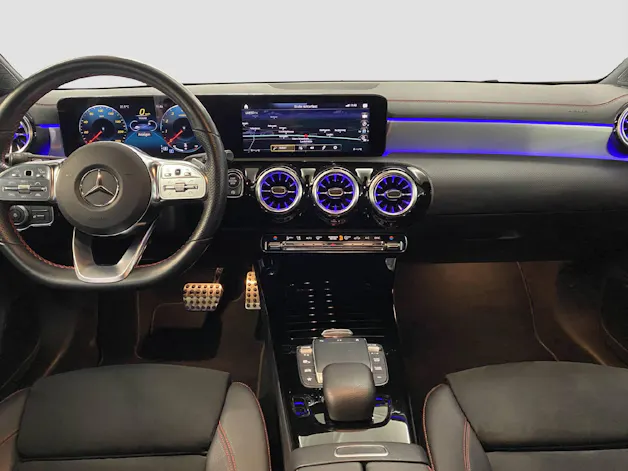 Mercedes-Benz CLA 200 AMG Line Shooting Brake