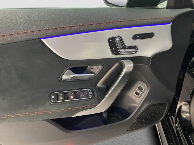 Mercedes-Benz CLA 200 AMG Line Shooting Brake