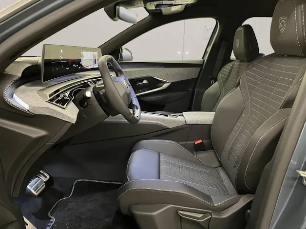 Peugeot 5008 1.2 Hybrid GT