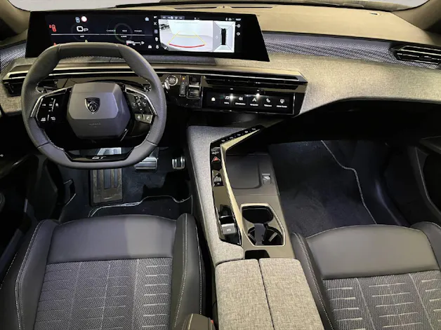 Peugeot 5008 1.2 Hybrid GT