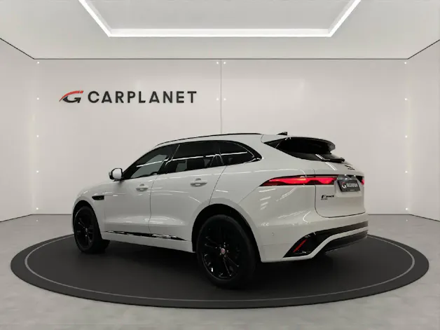 Jaguar F-Pace 2.0 I4 250 R-Dynamic SE