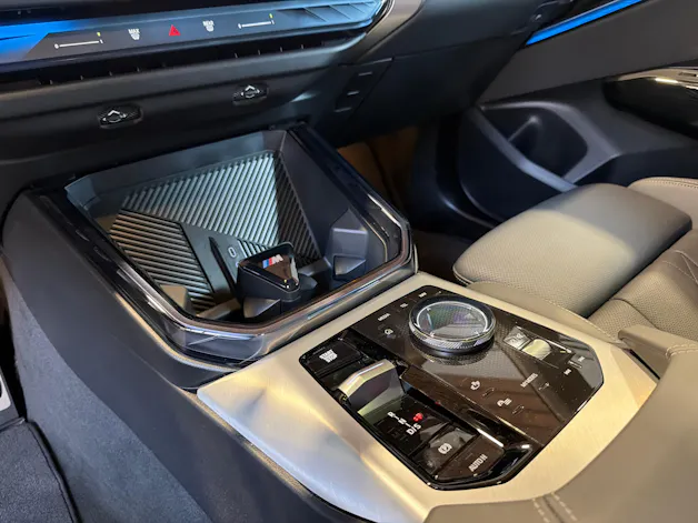 BMW X3 M50i