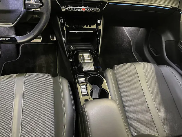 Peugeot 208 1.2 Hybrid 145 GT
