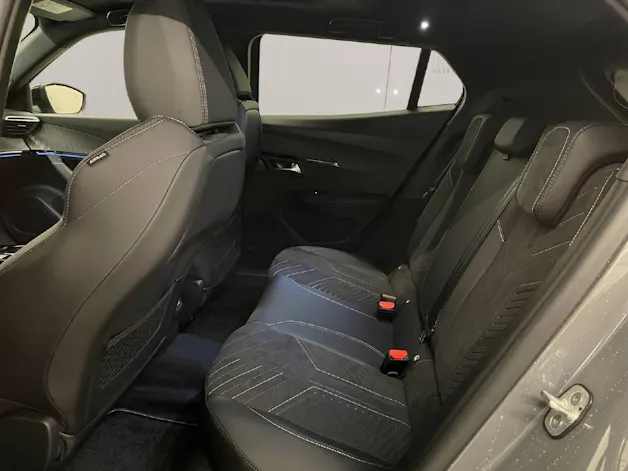 Peugeot 2008 1.2 Hybrid 145 GT