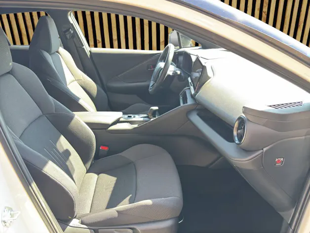 Toyota C-HR 2.0 PHEV Trend
