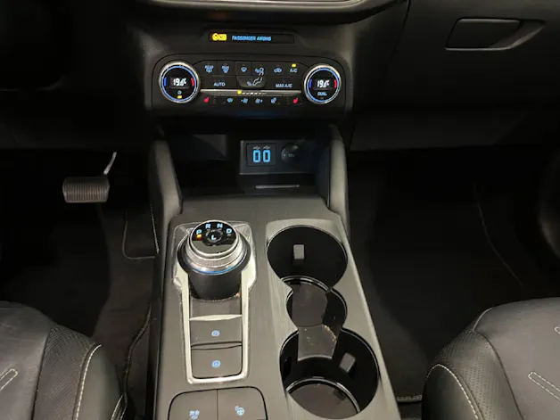 Ford Kuga 2.5 Hybrid Vignale 4x4