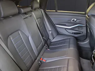 BMW 330e xDrive Touring