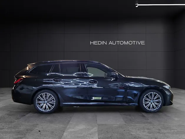 BMW 330e xDrive Touring