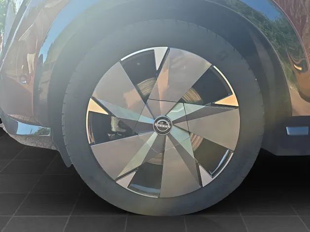 Nissan Ariya Diamond e-4orce