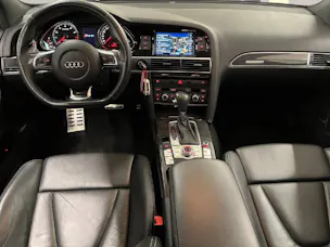 Audi RS6 Avant 5.0 V10 TFSI quattro T-Tronic