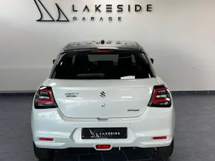 Suzuki Swift 1.2 Sakura Hybrid