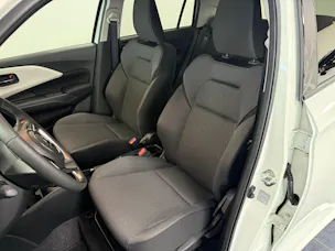Suzuki Swift 1.2 Sakura Hybrid