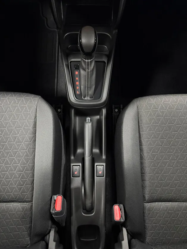 Suzuki Swift 1.2 Sakura Hybrid