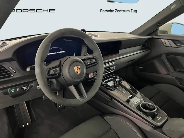 PORSCHE 911 Carrera 4 GTS