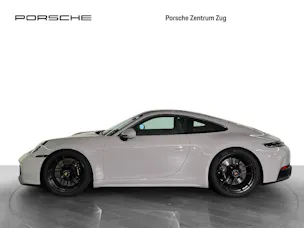 Porsche 911 Carrera 4 GTS