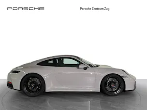 Porsche 911 Carrera 4 GTS