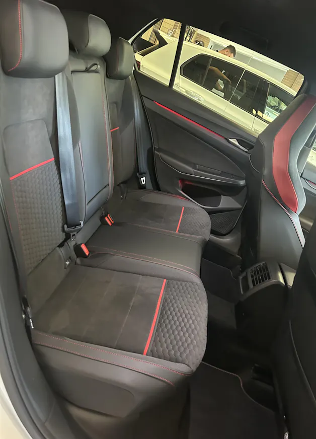 VW Golf VIII 2.0 TSI GTI Clubsport DSG