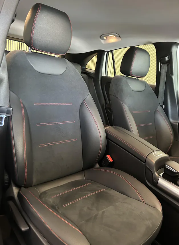 Mercedes-Benz GLA 200 AMG Line