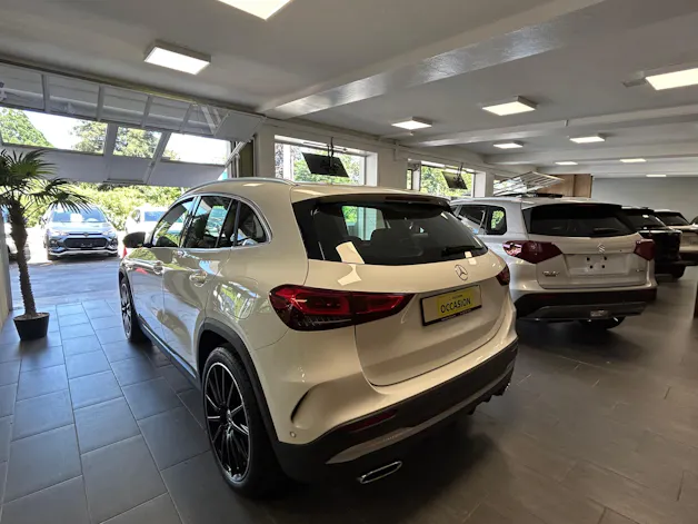 Mercedes-Benz GLA 200 AMG Line